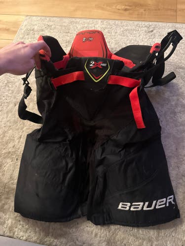 Senior Medium Bauer Vapor 2X Pro Hockey Pants (Used)