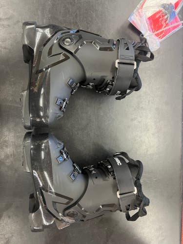 Atomic Women's All Mountain Hawx Magna 105S Ski Boots 105 Flex Mondo 23.5 (Used)