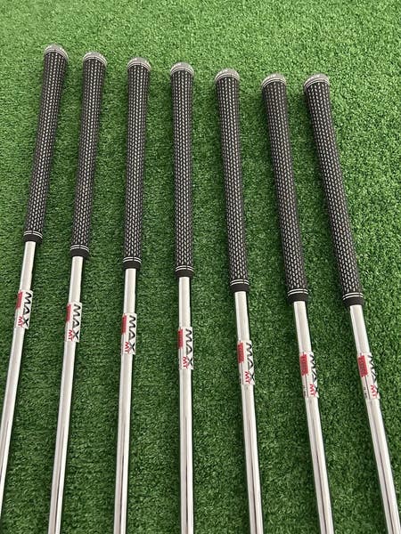 Taylormade Sim 2 Max Iron Set 5-A / KBS Max MT 85 Regular