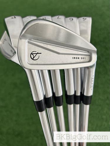 Takomo 201 Forged Iron Set 4-P / KBS Tour Lite Stiff