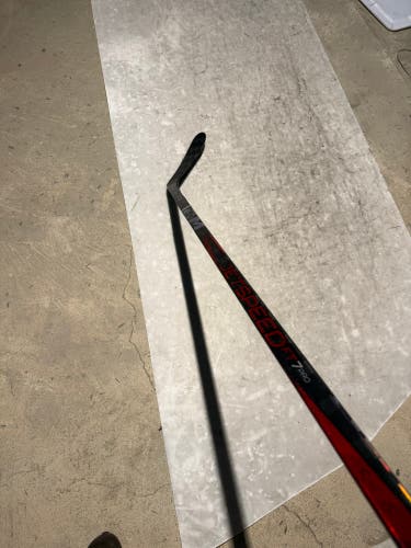Senior CCM JetSpeed FT7 Pro Right Handed Hockey Stick P28 70 Flex (Used)