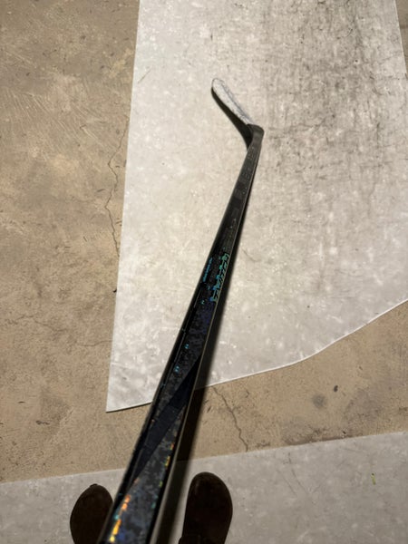 Senior Bauer Twitch Left Hand Hockey Stick P28 77 Flex (Used)