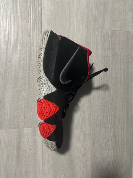 Black Men's Size M 11.5 (W 12.5) Adult Nike Kyrie Flytrap 4 Shoes (Used)