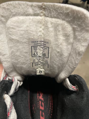 2019 CCM JetSpeed FT480 Hockey Goalie Skates Size 4.5 (Used)