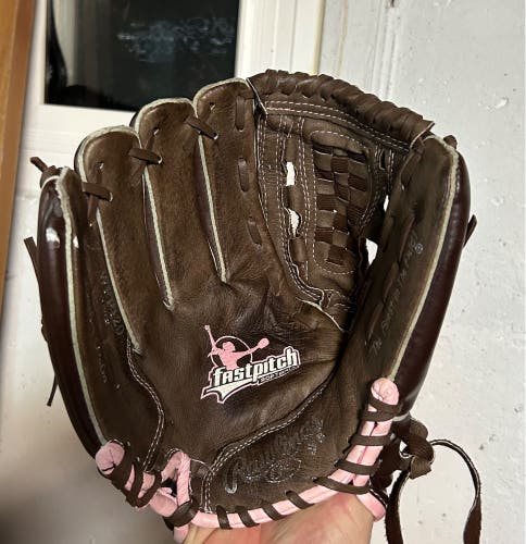 Rawlings WFP120 softball glove. LHT 12”