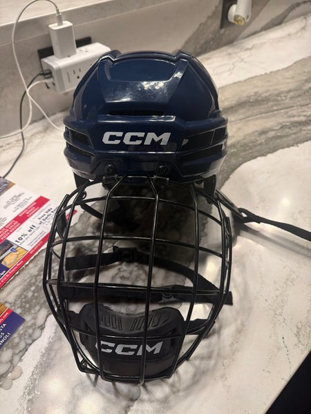 Medium CCM Tacks 720 Helmet (New)