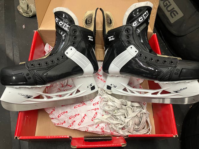 2024 CCM Tacks XF 652 Hockey Skates Regular Width 9.5 (Used)