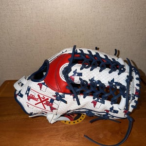 RH Flat Bill TX Edition Outfield Baseball Glove 12.5" (New)