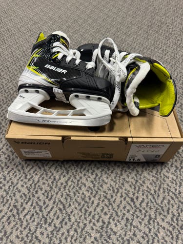 Bauer Vapor Fly40 Hockey Skates Regular Width 11.5 (New)