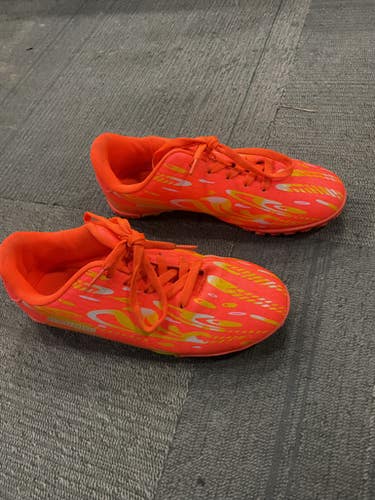 Used Soccer Turf Shoes Neon Orange Senior 6 11614-S000230746