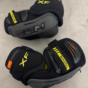 Junior Small CCM Tacks Elbow Pads (Used)