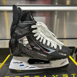True Catalyst Pro Skate Size 8 Mikael Granlund NHL Pro Stock (New)