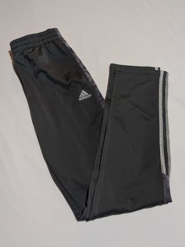 Boys Gray XL (18/20) Adidas Pants (Used)