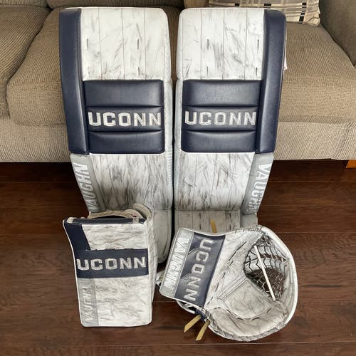 Vaughn V10 Goalie Pads, Glove, & Blocker Full Set - ~32+1