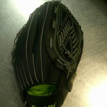 Used Franklin 22610 BB/SB Glove RH Throw Black 13" 11868-S000067449