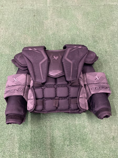 Intermediate Medium Bauer Elite Goalie Chest Protector (Used)