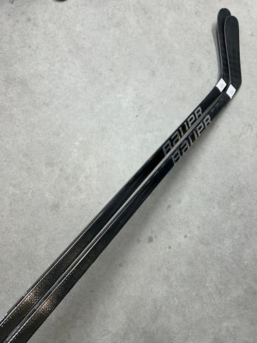 2 PACK 95 Flex Custom P28 Senior Bauer Vapor Hyperlite 2 Left Hand Hockey Stick (New)