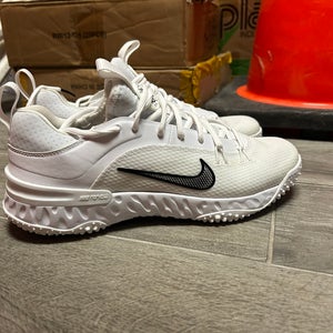 White Men's Size M 9.0 (W 10.0) Adult Nike Huarache Low Top Turf Cleats (New)