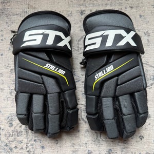 STX Stallion 200 Lacrosse Gloves (Used)