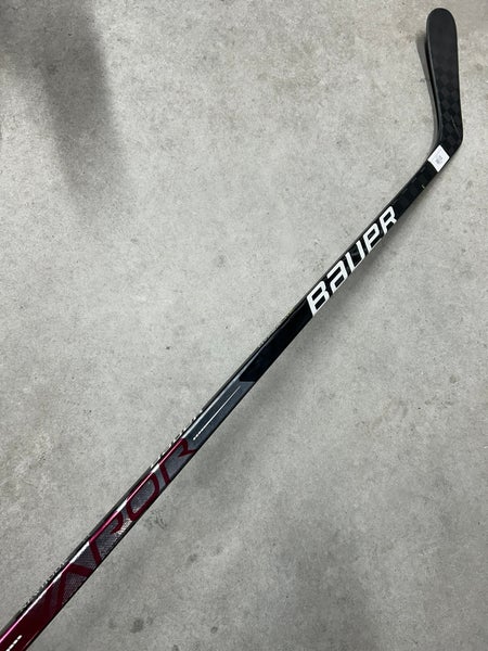 87 Flex P92 Senior Bauer Vapor Hyperlite Left Hand Hockey Stick (New) Pro Stock