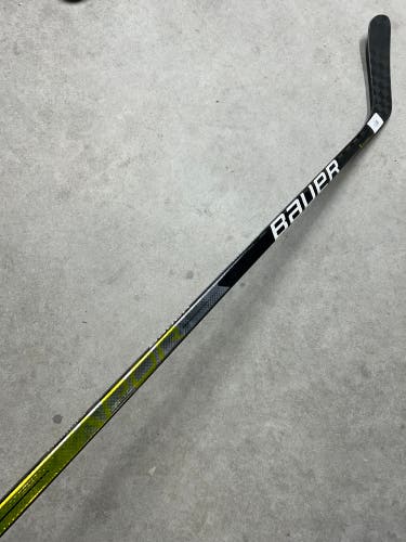 95 Flex Custom P28 Senior Bauer Vapor Hyperlite Left Hand Hockey Stick (New) Pro Stock