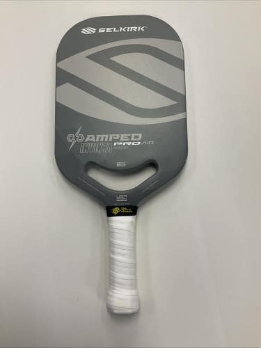 Used Demo Selkirk Amped Invikta Pro Air Midweight Pickleball Paddle