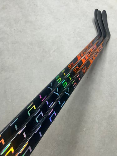 3 PACK 85 Flex P28 Senior True Catalyst 9x Left Hand Hockey Stick Pro Stock (New)
