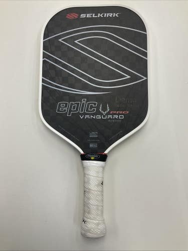 Used Demo Selkirk Epic Pro Vanguard Midweight Pickleball Paddle