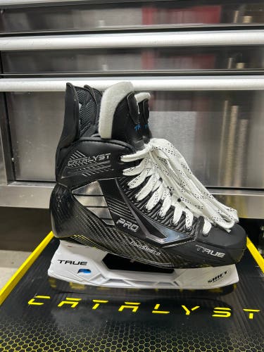 True Catalyst Pro Skate Size 7 Brayden Point NHL Pro Stock (New)