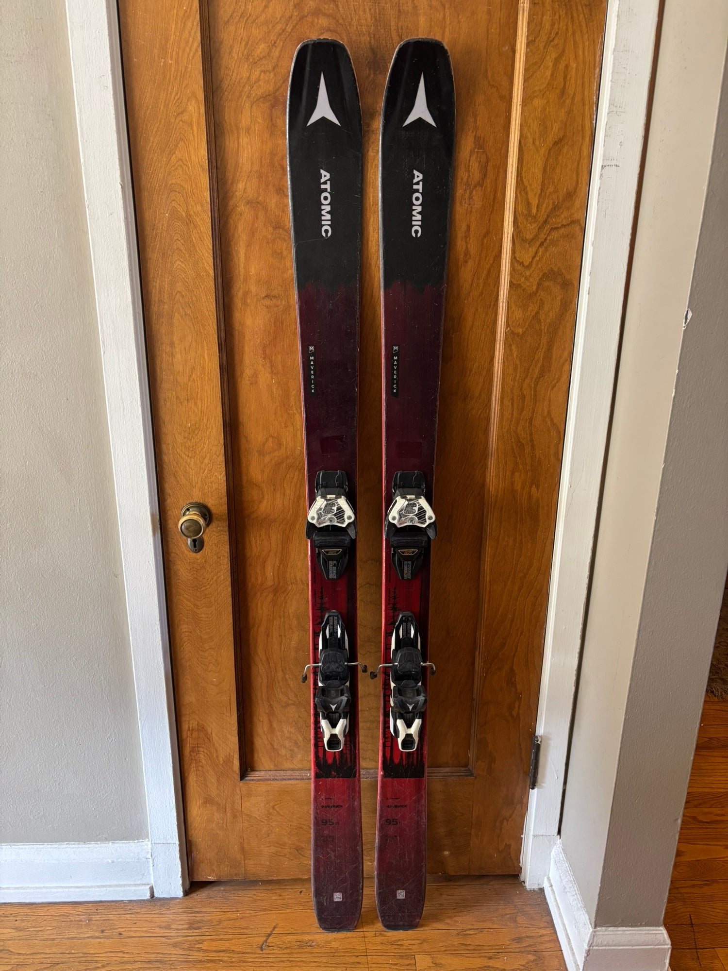 Atomic Vantage 90 Ti 176cm with Adjustable Atomic Warden 13 MNC