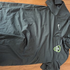 Gray Large Men's Nike Shirt (Used)