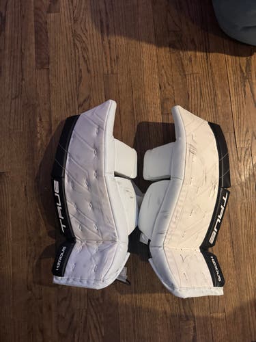 26"+2”True HZRDUS 7X4 Goalie Leg Pads [Special Edition] (Used)