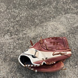 Mizuno Supreme RH Softball Glove 12.5" (Used)