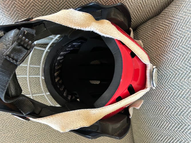 Senior Large Bauer 1400 Goalie Mask (Used)