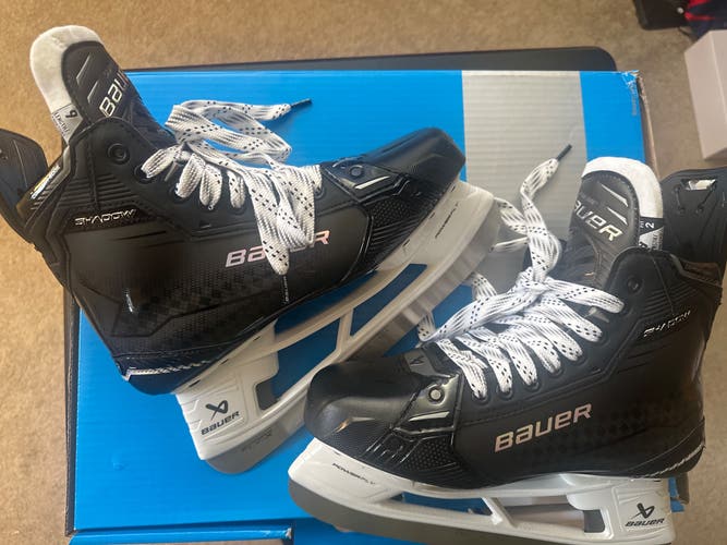 New Senior Bauer size 9 Fit-2Supreme Shadow Hockey Skates