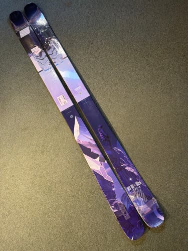 Men's 2025 Armada ARV 106 180 cm Powder Skis Without Bindings (New)