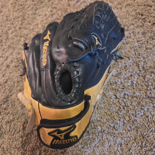 Mizuno RH Supreme Softball Glove 12.5" Nice, Light Game ready Glove