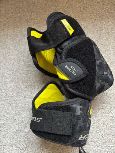 Intermediate Medium Bauer Supreme M3 Elbow Pads (New)