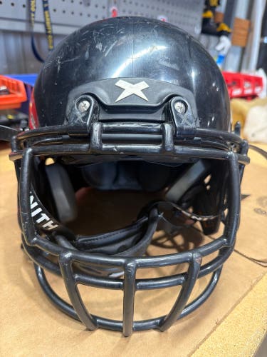 USED XENITH X2E+ YOUTH FOOTBALL HELMET - MEDIUM - BLACK