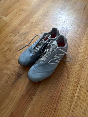 Gray Men's Size M 11.0 (W 12.0) Adult New Balance Burn X4 Low Top (Used)