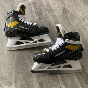 Bauer Supreme 3S Pro Hockey Goalie Skates Regular Width Size 4 (Used)............