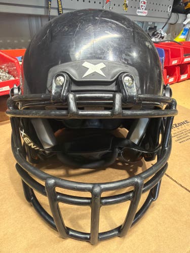 USED XENITH X2E+ YOUTH FOOTBALL HELMET - MEDIUM - BLACK