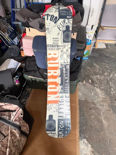 Unisex Burton Bullet Snowboard All Mountain Without Bindings Soft Flex Directional 160 cm (Used)
