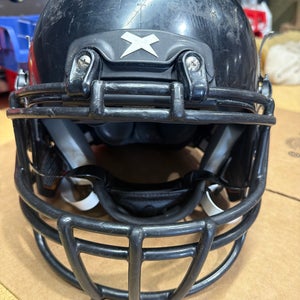 USED XENITH X2E+ YOUTH FOOTBALL HELMET - MEDIUM - BLACK