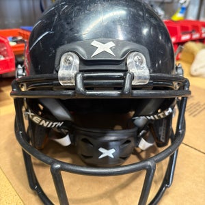 USED XENITH X2E+ YOUTH FOOTBALL HELMET - MEDIUM - BLACK