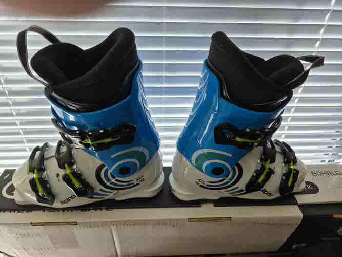 Mondo 23 = US 4.5 Unisex Alpina All Mountain AJ3 Ski Boots (Used)