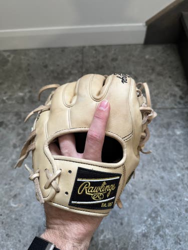 2024 Infield RH Rawlings Heart of the Hide Baseball Glove 11.25" (Used)