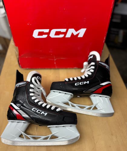 CCM JetSpeed FT655 Hockey Skates - Senior 7 (New in box)