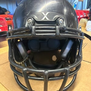 USED XENITH X2E+ YOUTH FOOTBALL HELMET - MEDIUM - BLACK
