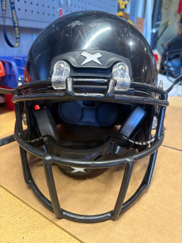 USED XENITH X2E+ YOUTH FOOTBALL HELMET - LARGE - BLACK